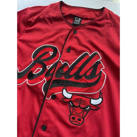 Chicago Bulls Button Up Jersey Mens Small Ultra Game NBA Red Shirt - Picture 3 of 10